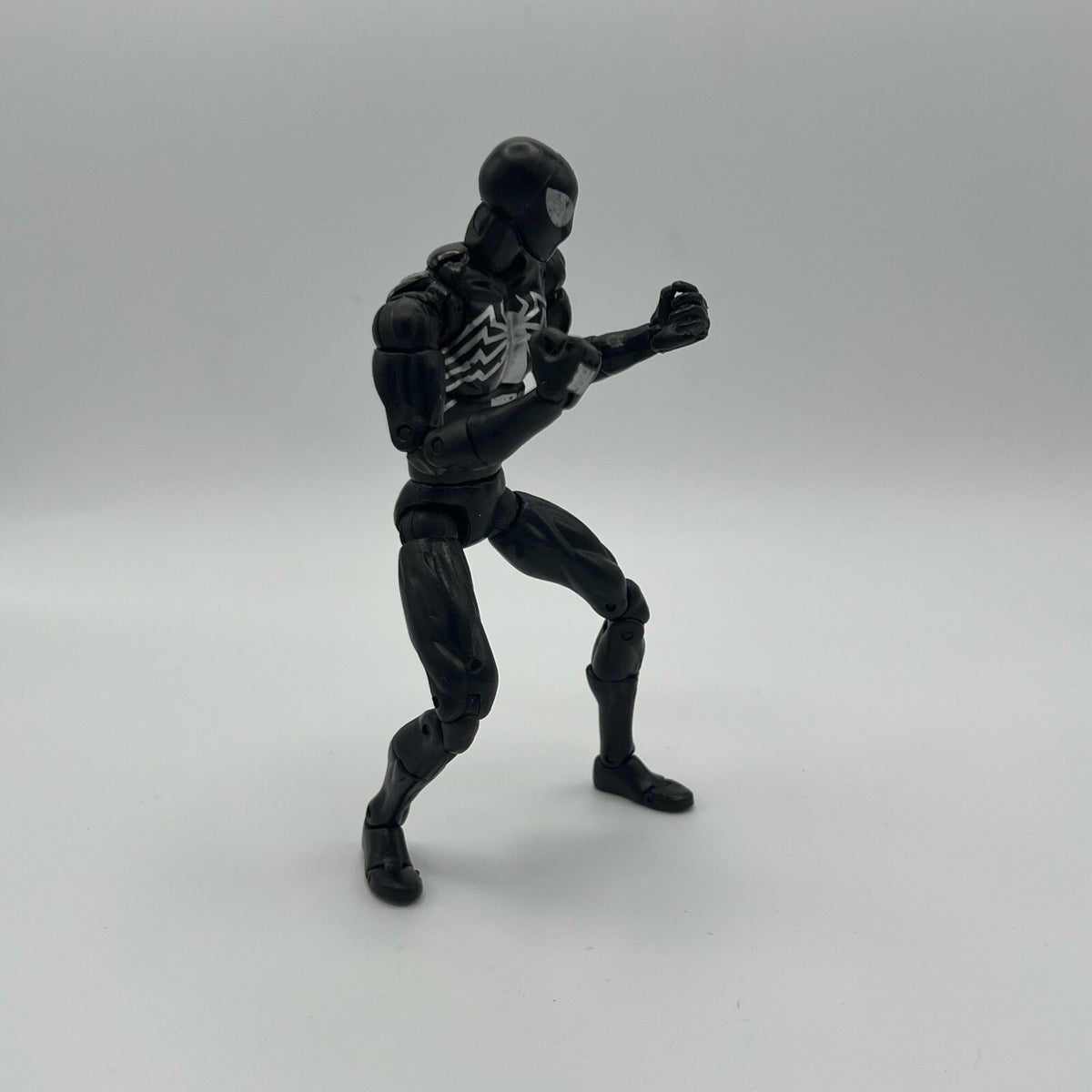 ToyBiz Marvel Legends Classics Series Black Suit Symbiote Spider-Man Figure 6”