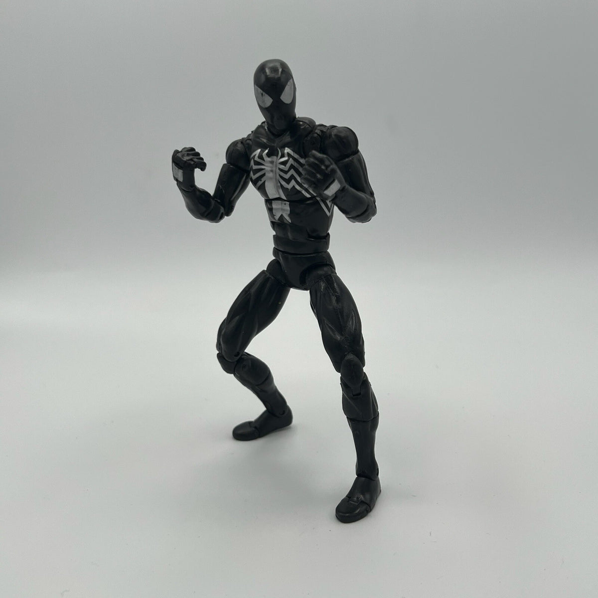ToyBiz Marvel Legends Classics Series Black Suit Symbiote Spider-Man Figure 6”