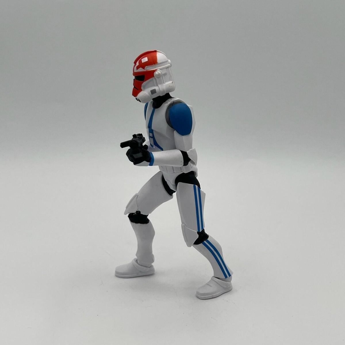 STAR WARS GALAXY OF ADVENTURES HASBRO  AHSOKA'S CLONE TROOPER 5 INCH LOOSE