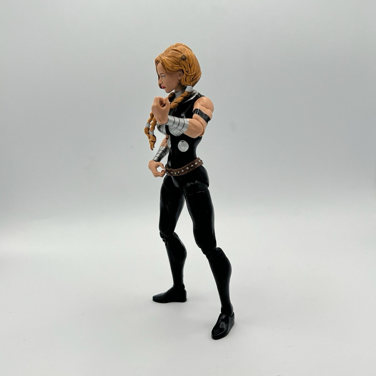 Marvel Legends Valkyrie Figure 7" Hulkbuster BAF Wave 2012