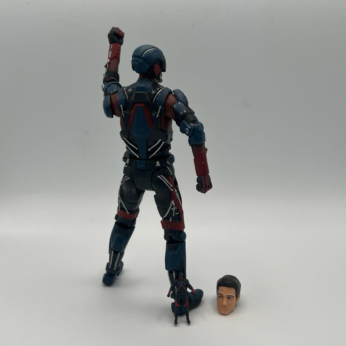 Mattel DC Multiverse Atom CW Legends of Tomorrow Rookie 6" Action Figure LOOSE