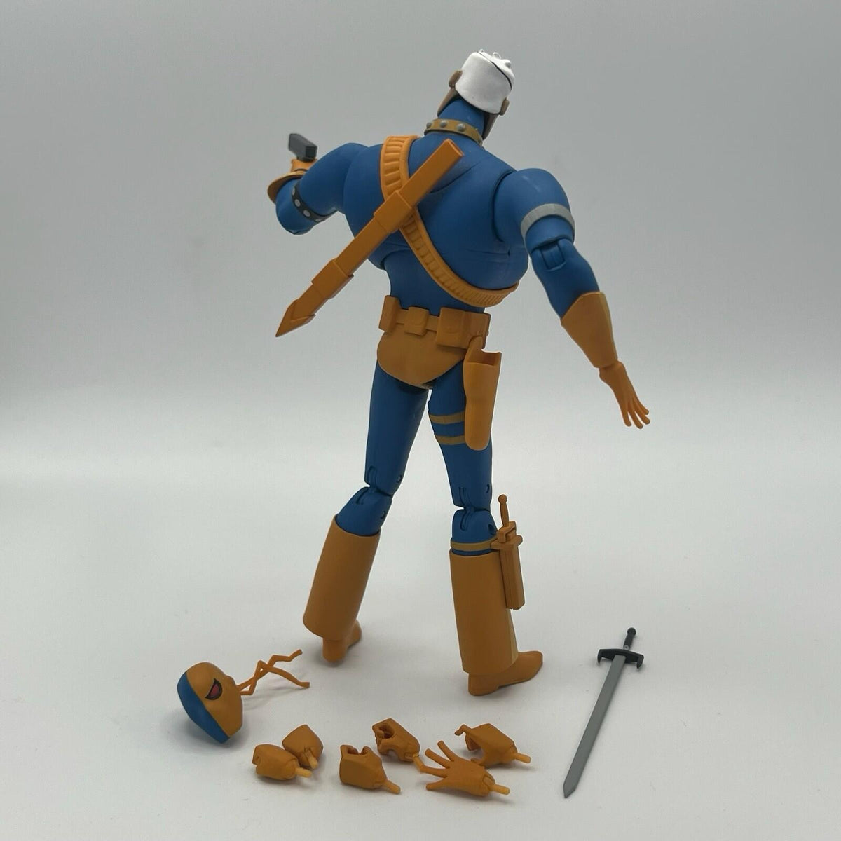 Batman: The Adventures Continue Deathstroke Figure READ