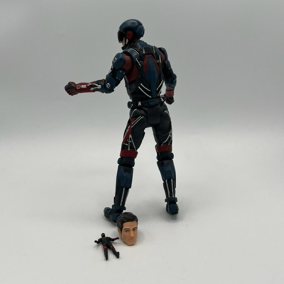 Mattel DC Multiverse Atom CW Legends of Tomorrow Rookie 6" Action Figure LOOSE