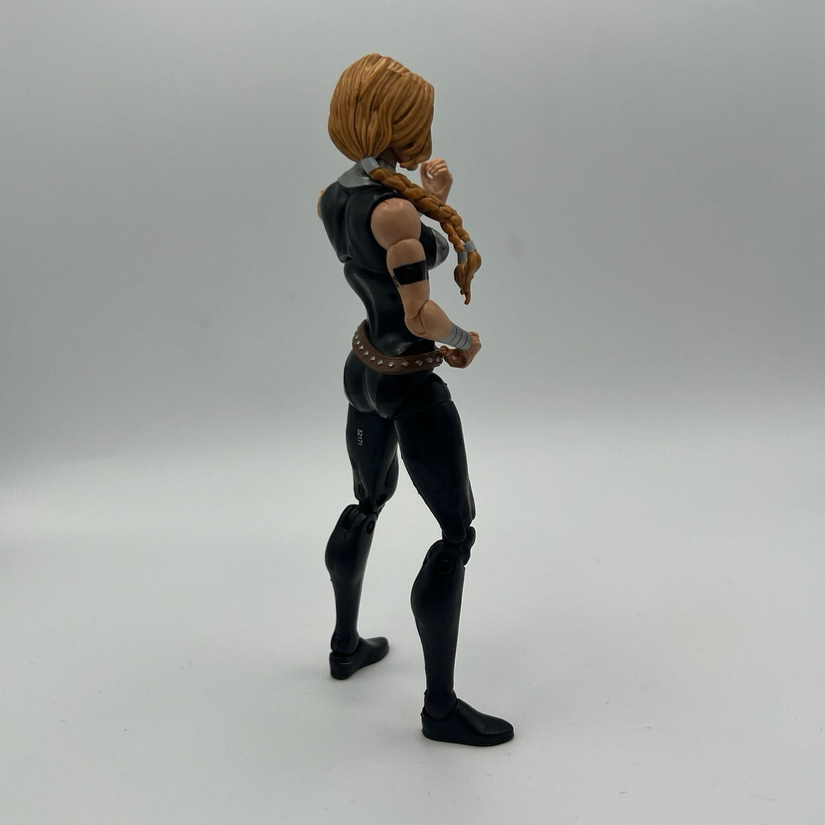 Marvel Legends Valkyrie Figure 7" Hulkbuster BAF Wave 2012