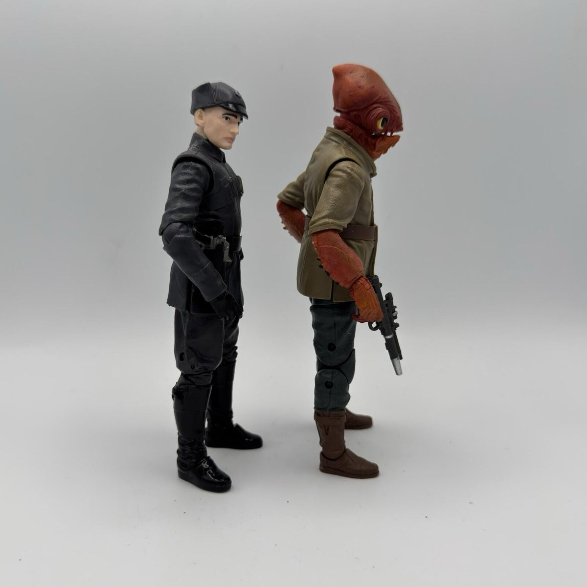 Star Wars The Black Series Admiral Ackbar and First Order Officer Exclusive 2017