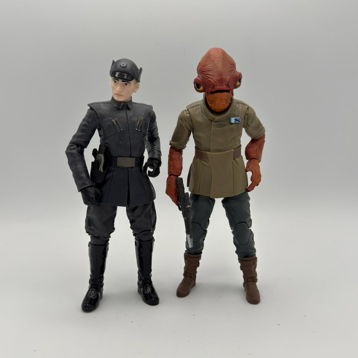 Star Wars The Black Series Admiral Ackbar and First Order Officer Exclusive 2017