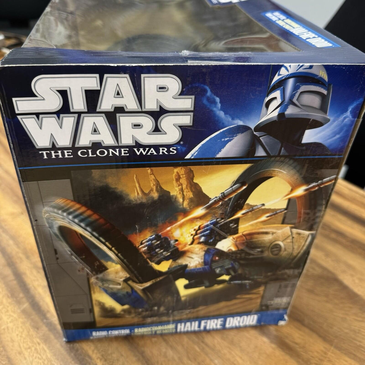 HASBRO STAR WARS Clone Wars 2010 - RADIO CONTROL HAILFIRE DROID