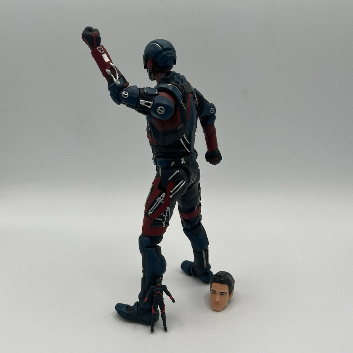 Mattel DC Multiverse Atom CW Legends of Tomorrow Rookie 6" Action Figure LOOSE