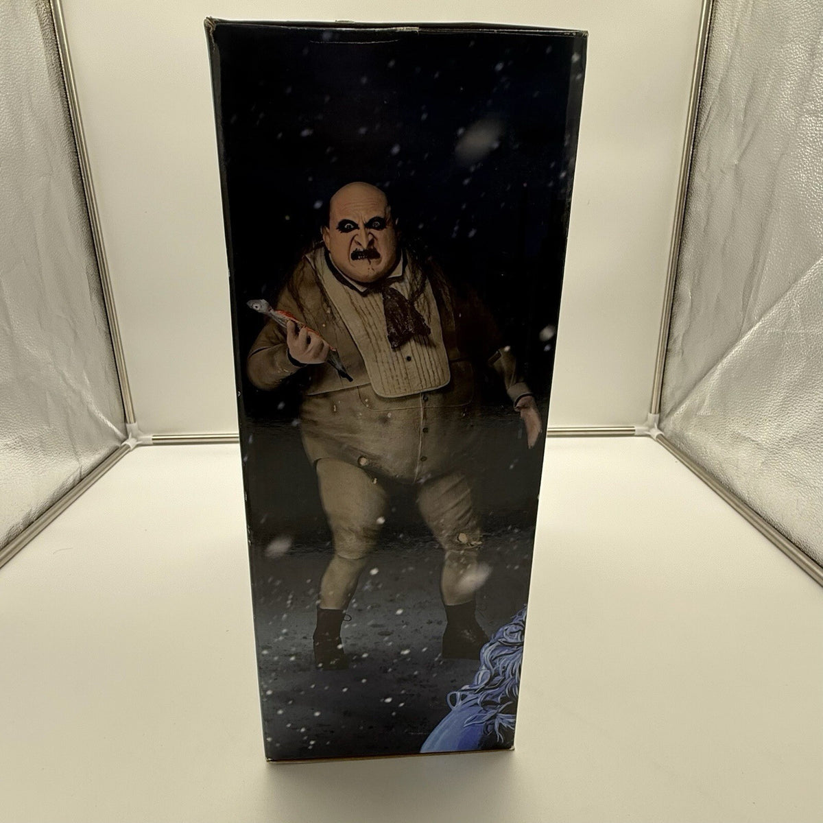 NECA Batman Returns 1/4 Scale Mayoral Penguin Action Figure Damaged Box NEW