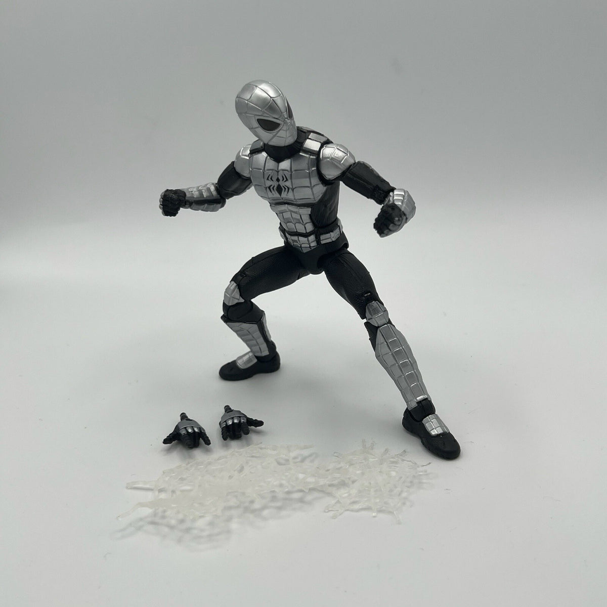Marvel Legends Spider-Armor MK 1 Retro 6" LOOSE W/ Accessories