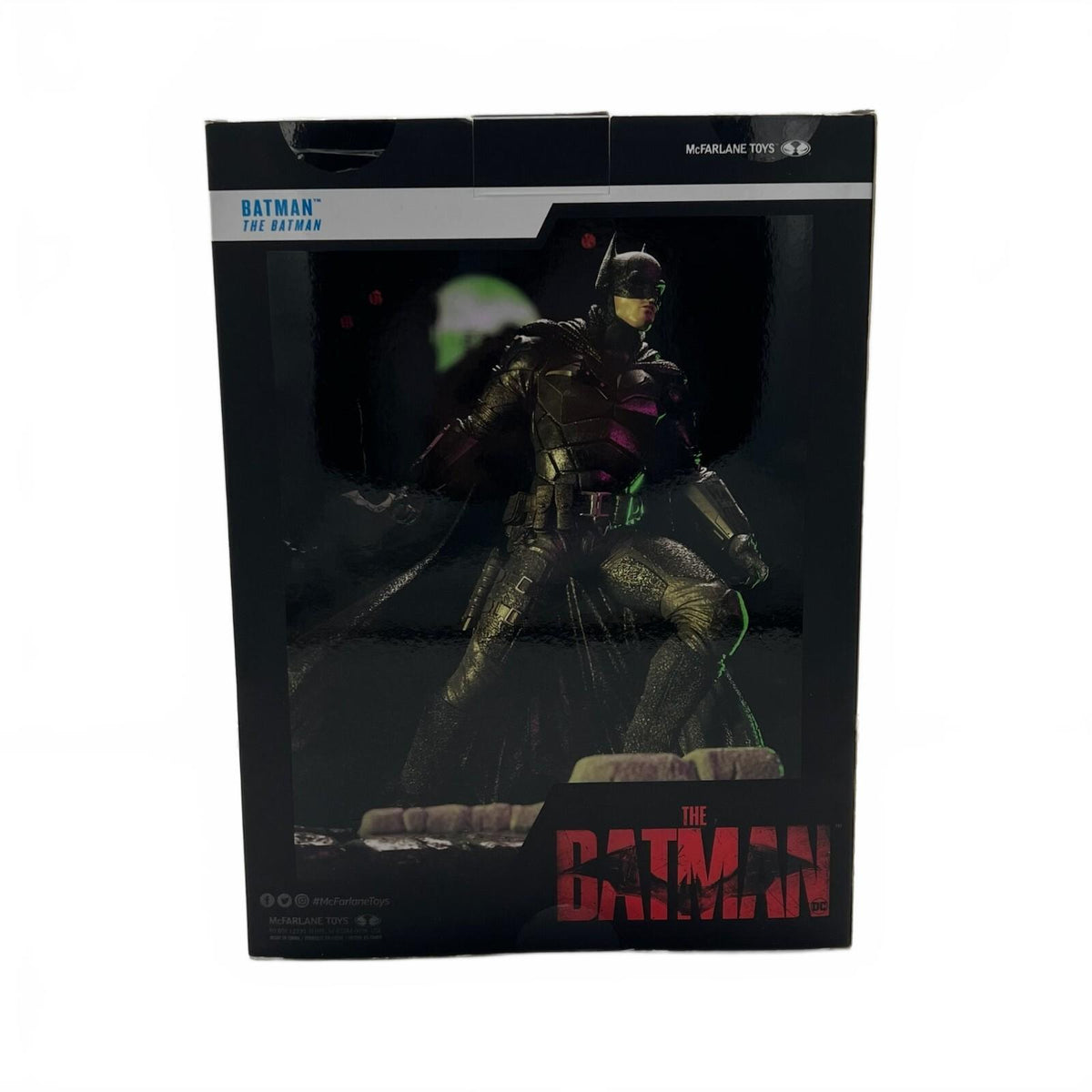 DC McFarlane Batman (The Batman 2022) 12" Statue