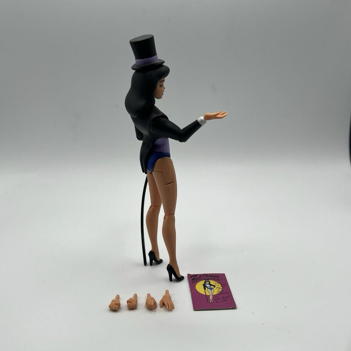 DC Collectibles Batman The Animated Series - Zatanna #25 6” Loose Figure