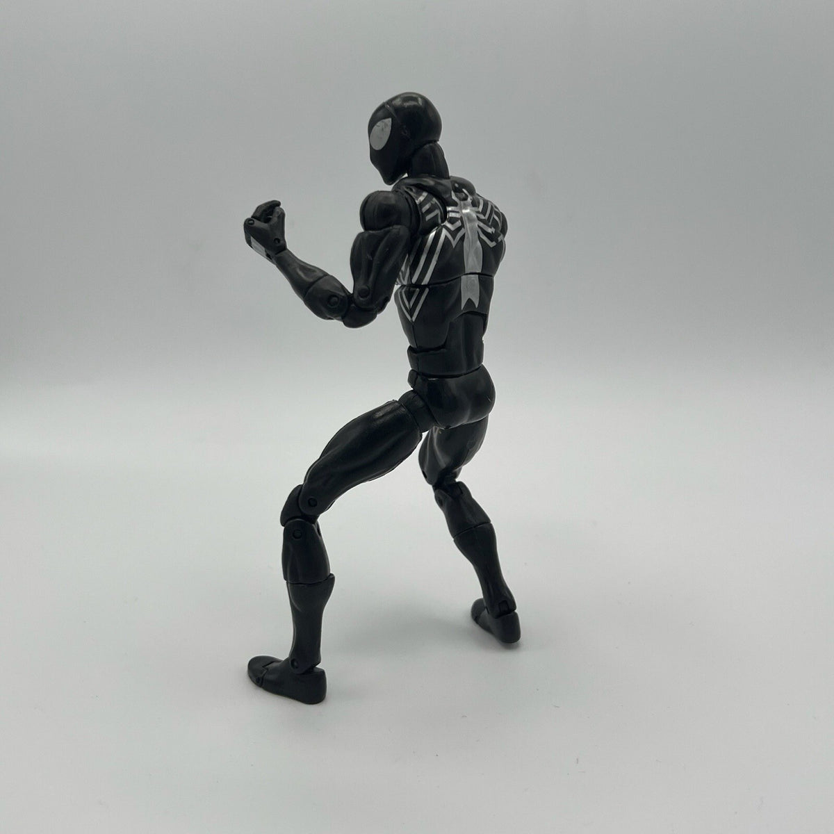 ToyBiz Marvel Legends Classics Series Black Suit Symbiote Spider-Man Figure 6”