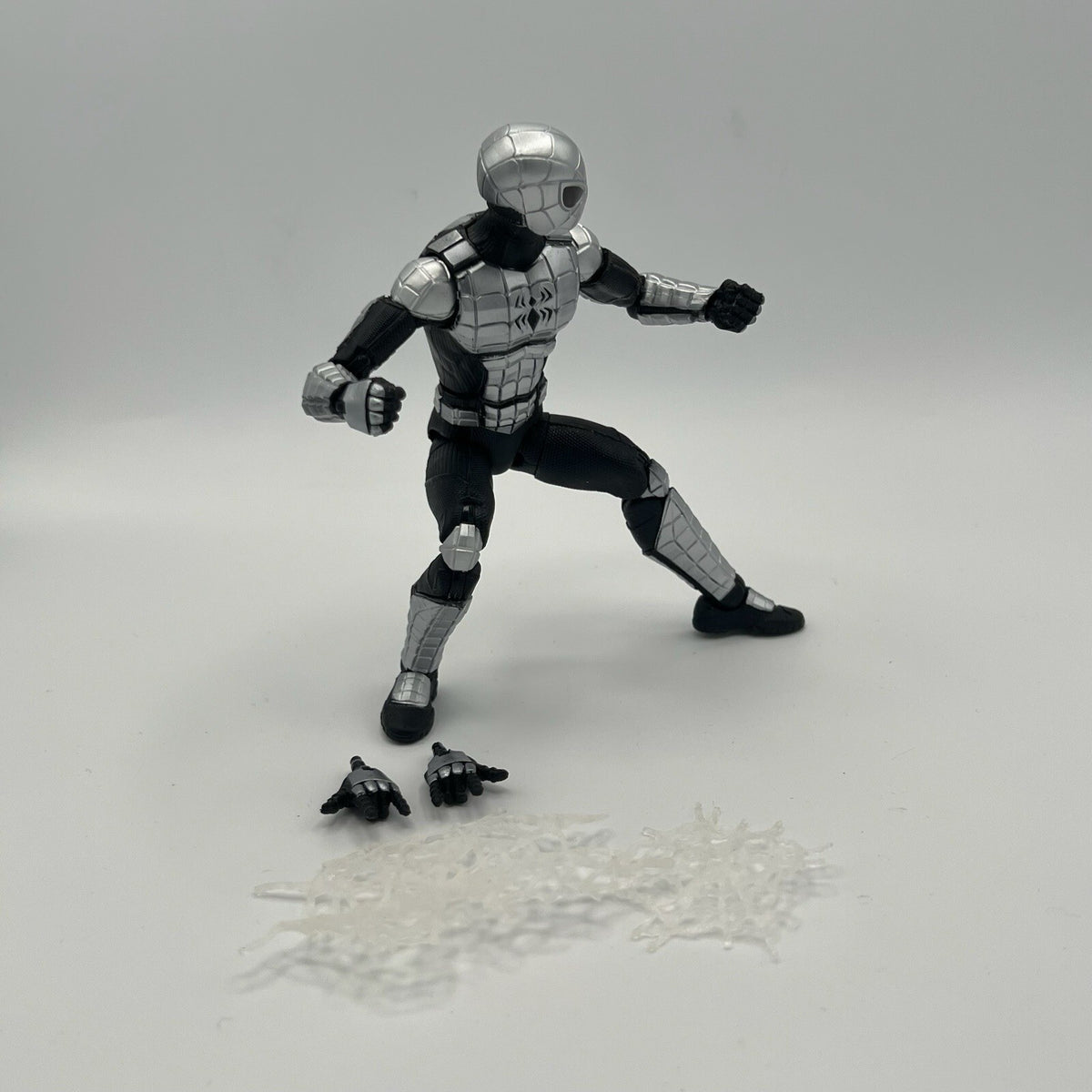 Marvel Legends Spider-Armor MK 1 Retro 6" LOOSE W/ Accessories