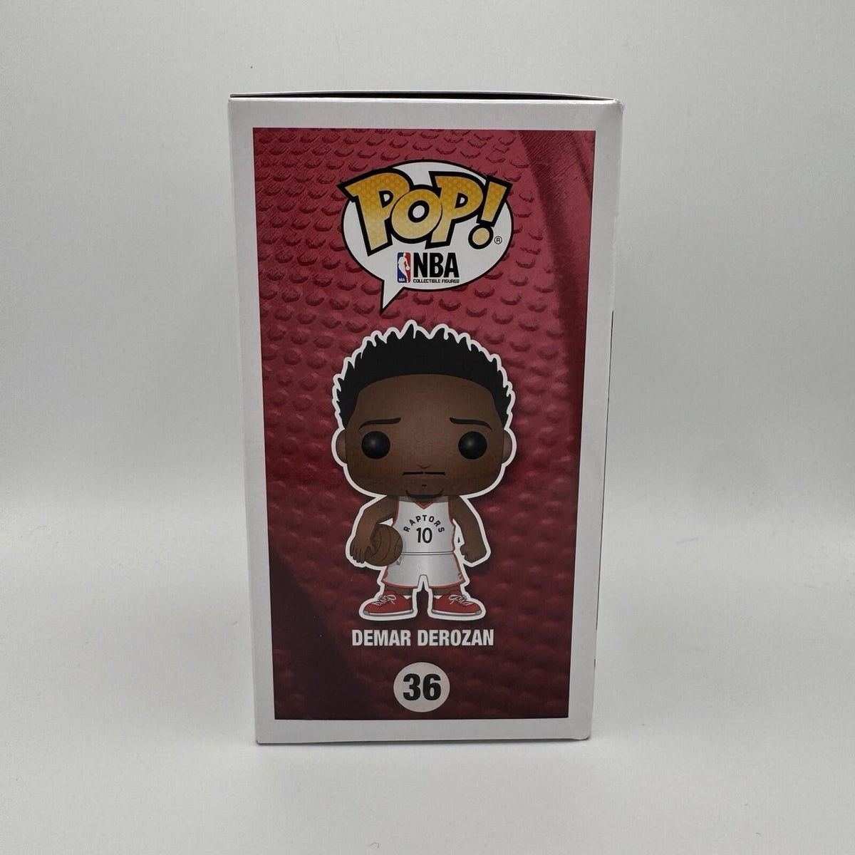 Funko Pop! Vinyl: Demar DeRozan - Canada (Exclusive) #36 W Plastic Protector