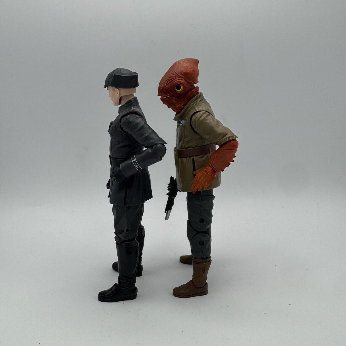 Star Wars The Black Series Admiral Ackbar and First Order Officer Exclusive 2017