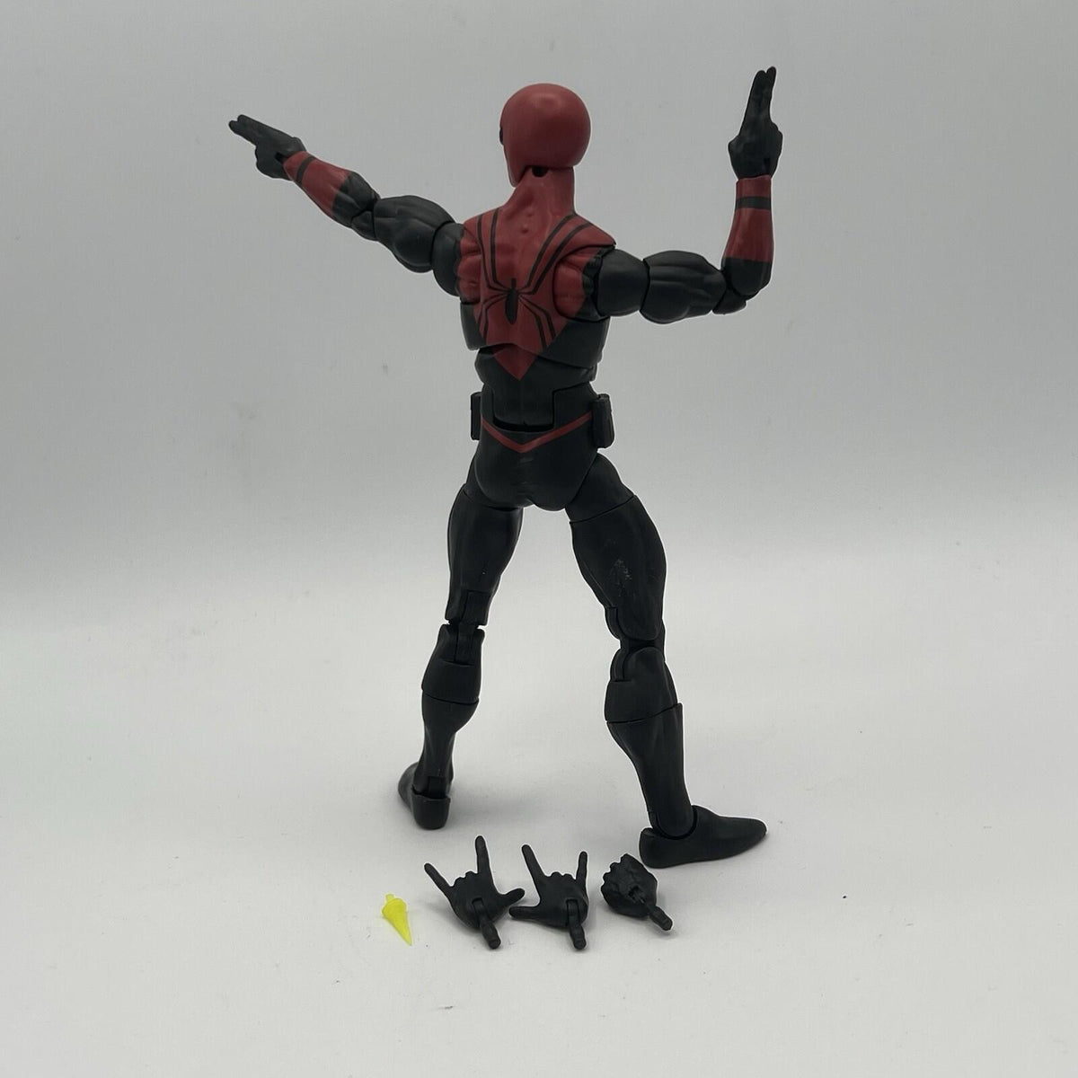 Marvel Legends Hasbro Spider-Man Retro Series Spider-Shot Action Figure